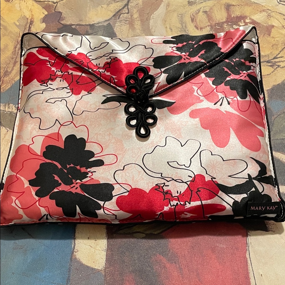Mary Kay Pink Wrap